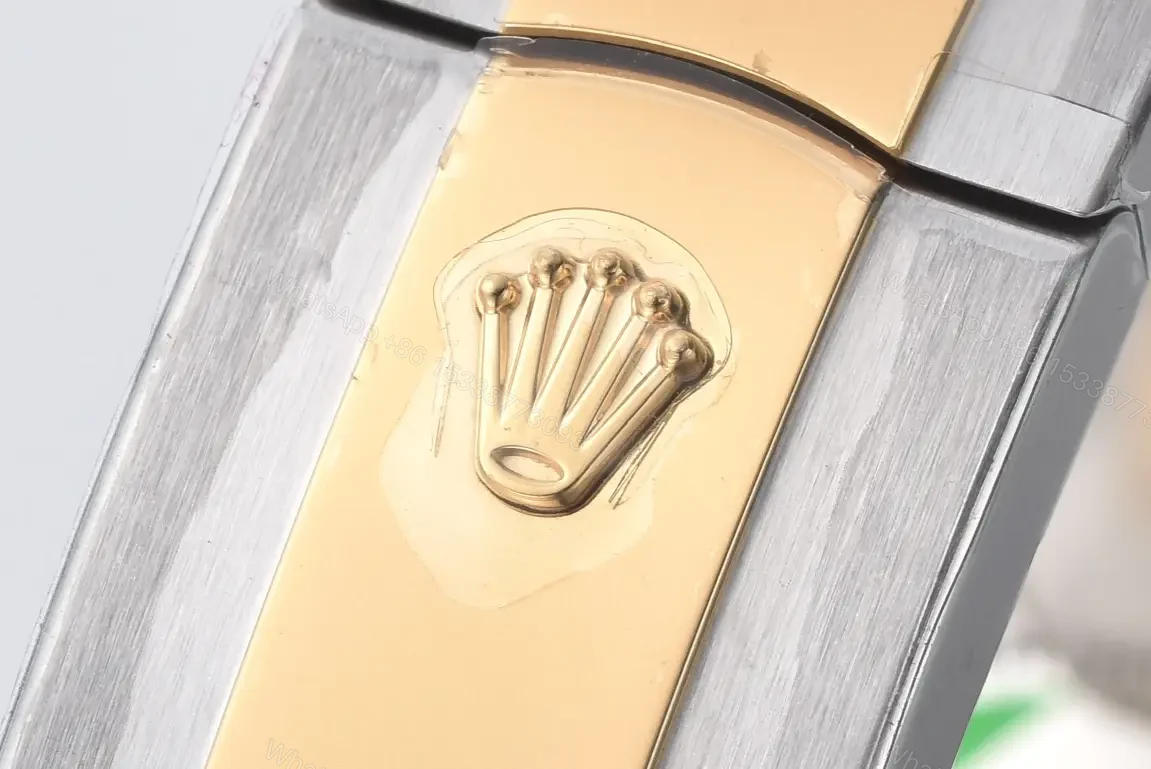 View 6 of Rolex Datejust 41 Rolesor Yellow Fluted Oyster Champagne Dial 126333-0009
