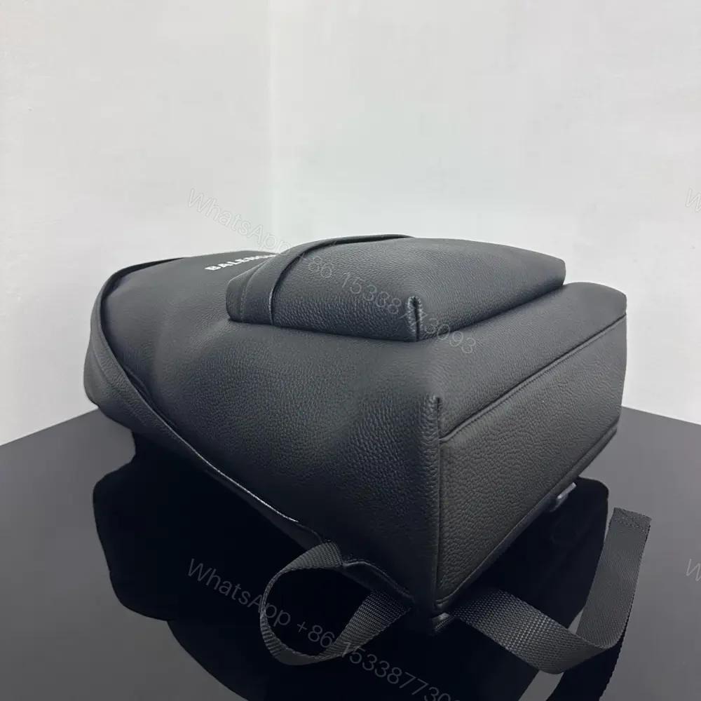 View 6 of 高仿BalenciagaExplorer系列小牛皮背包S