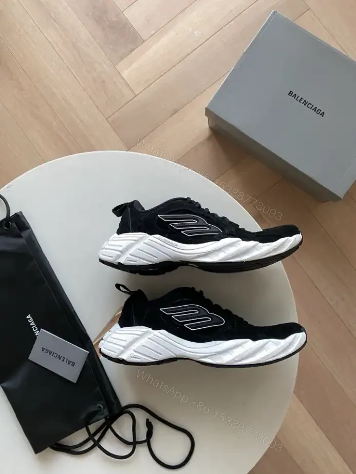 View 7 of MEN’S MONDAY SHOE IN BLACK/WHITE – BB282