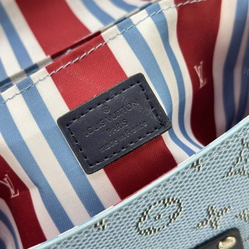 View 10 of Louis Vuitton Soul Trunk Box Bag Blue 19Cm M15035