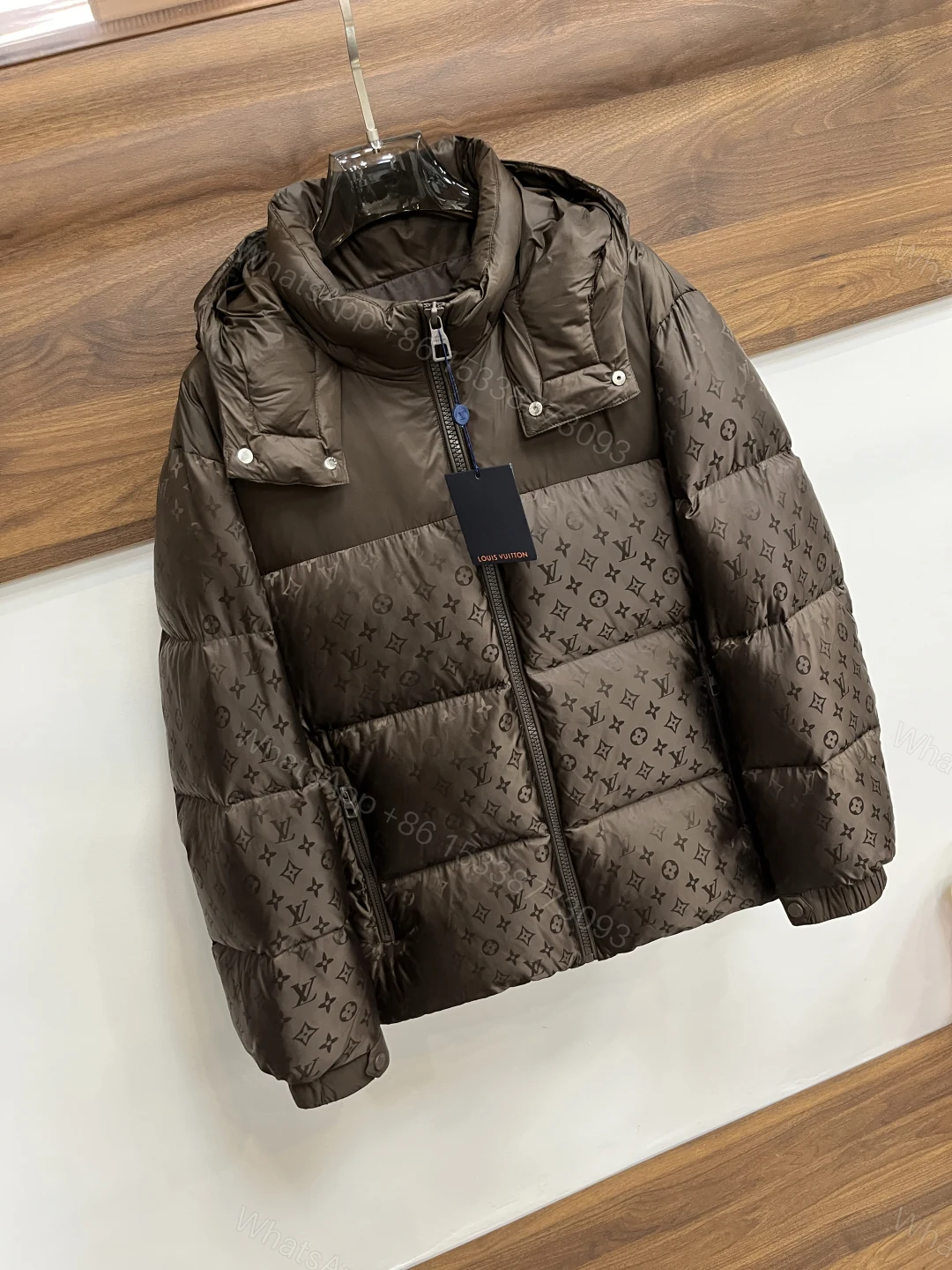 LV 高仿Monogram羽絨外套經典拼接設計 咖啡色冬季款 — view 1