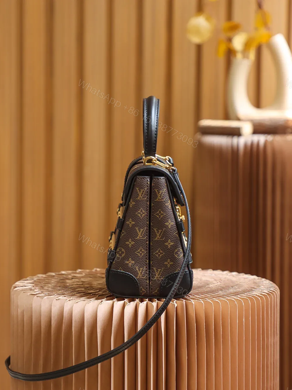 View 6 of Louis Vuitton LV Monogram Trianon PM Top-Handle Bag Like Auth Handbags 21x18x11cm