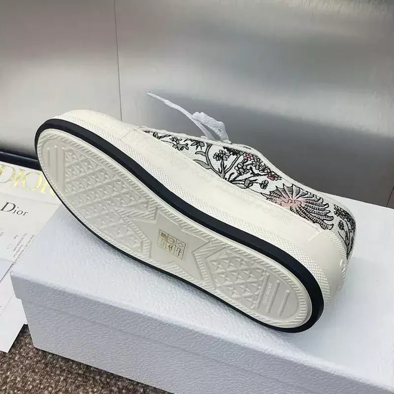 View 4 of WALK’N’DIOR PLATFORM SNEAKERS UNISEX CABINET DE CURIOSITES EMBROIDERED WHITE – CD192