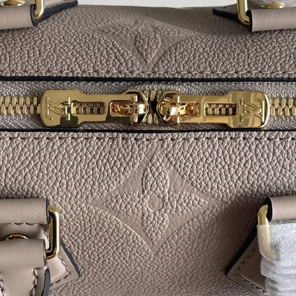 View 7 of Louis Vuitton Speedy Bandoulière 20 Tourterelle 20Cm M59273