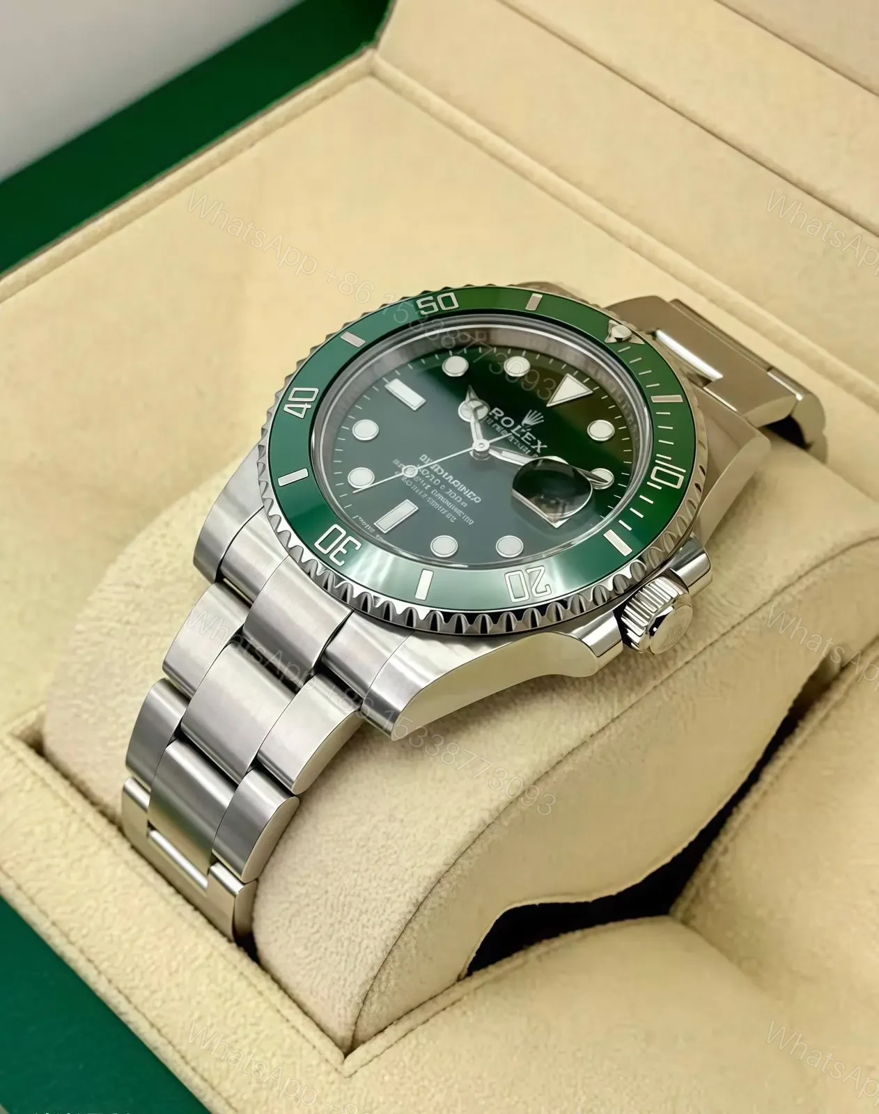 View 3 of Rolex Submariner Green Dial