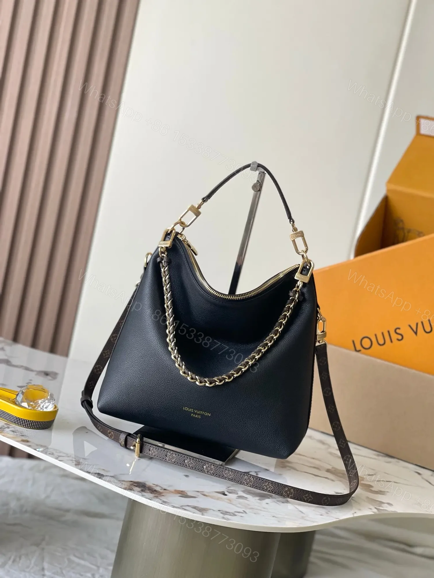 View 4 of LV Multipass Black M28029