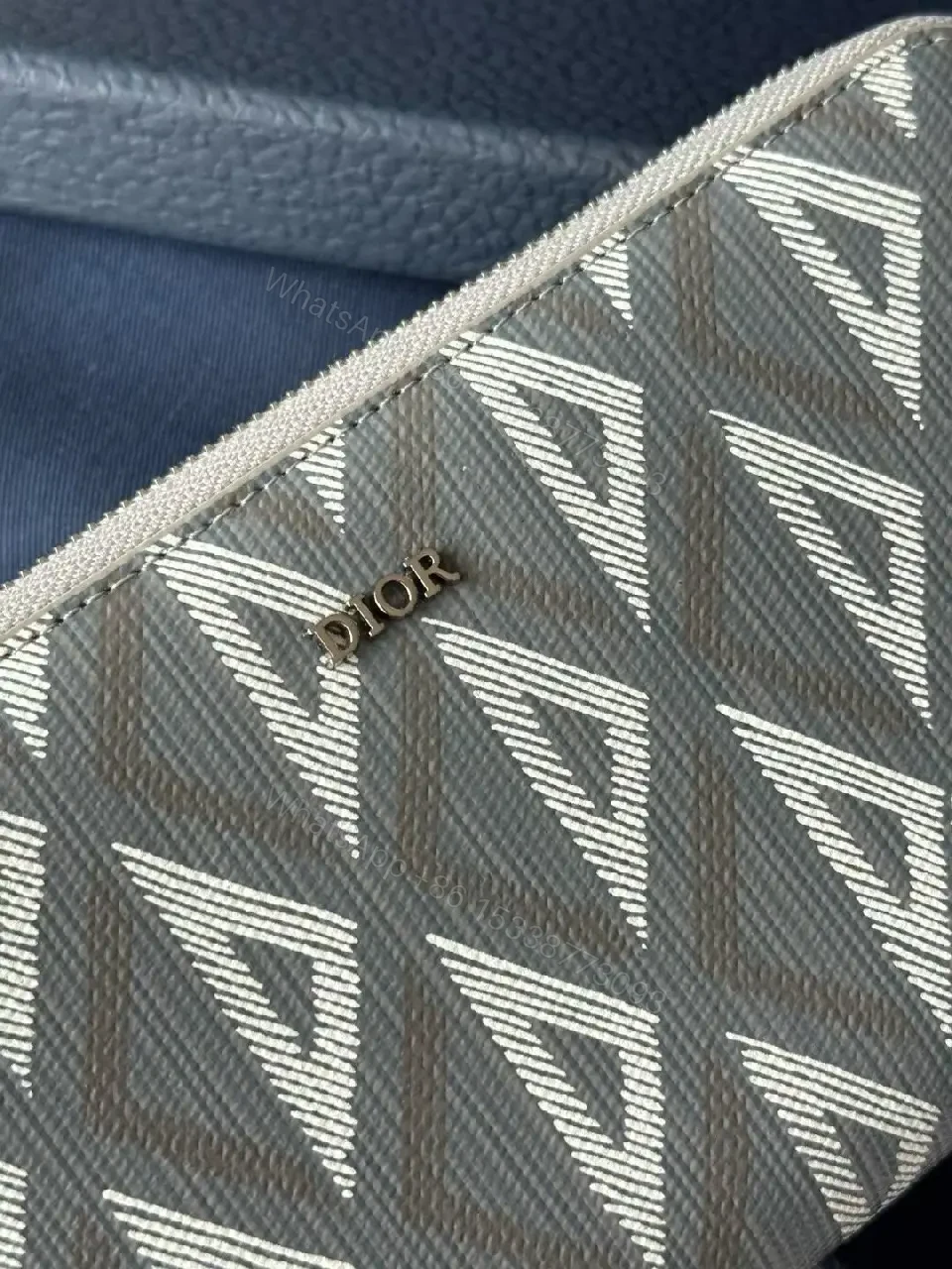 View 4 of Geometric Gray Wallet Case: Luxe Texture & Zippered Chic