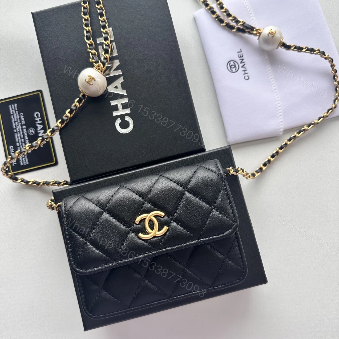 CHANEL 精品仿製 Classic Flap 小號黑色鏈條包 — view 1