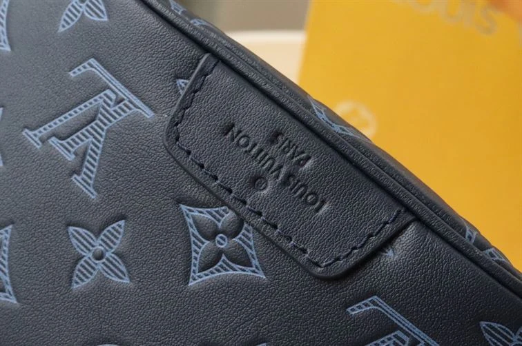 View 6 of DISCOVERY BUMBAG PM M45729