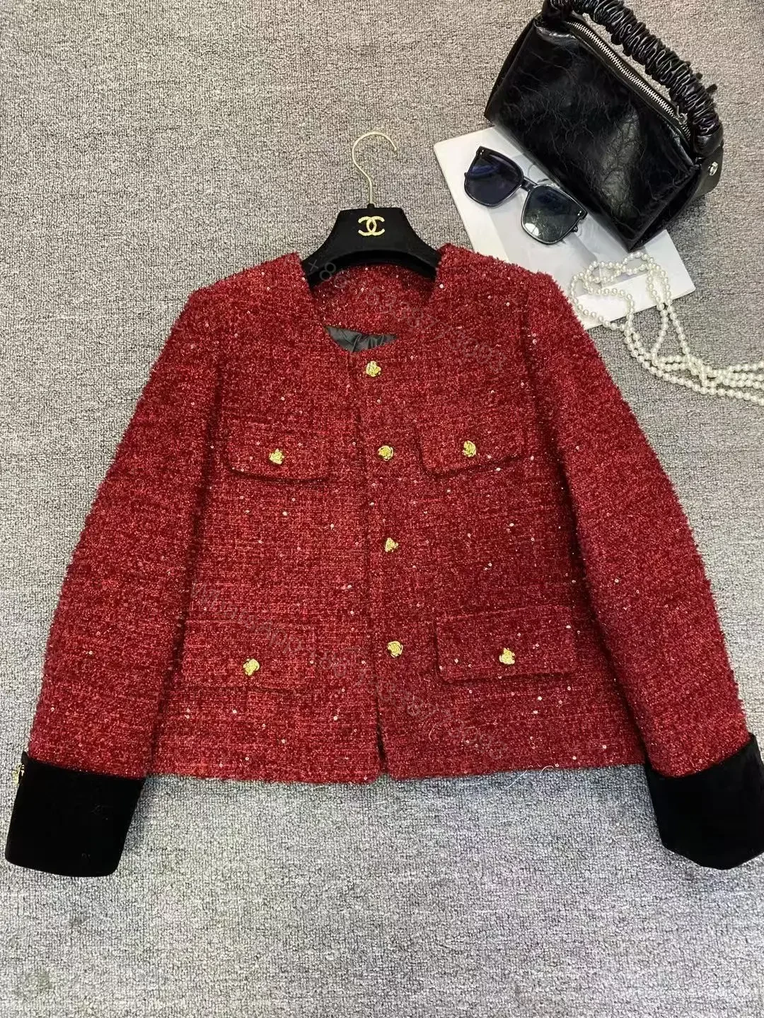 VALENTINO — view 1