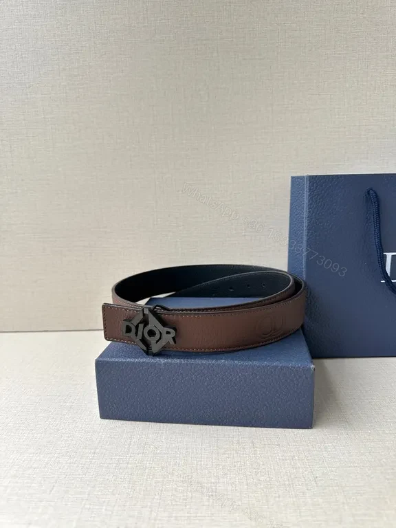 Textured Leather Belt with Designer Buckle – Classic Brown Belt — view 1
