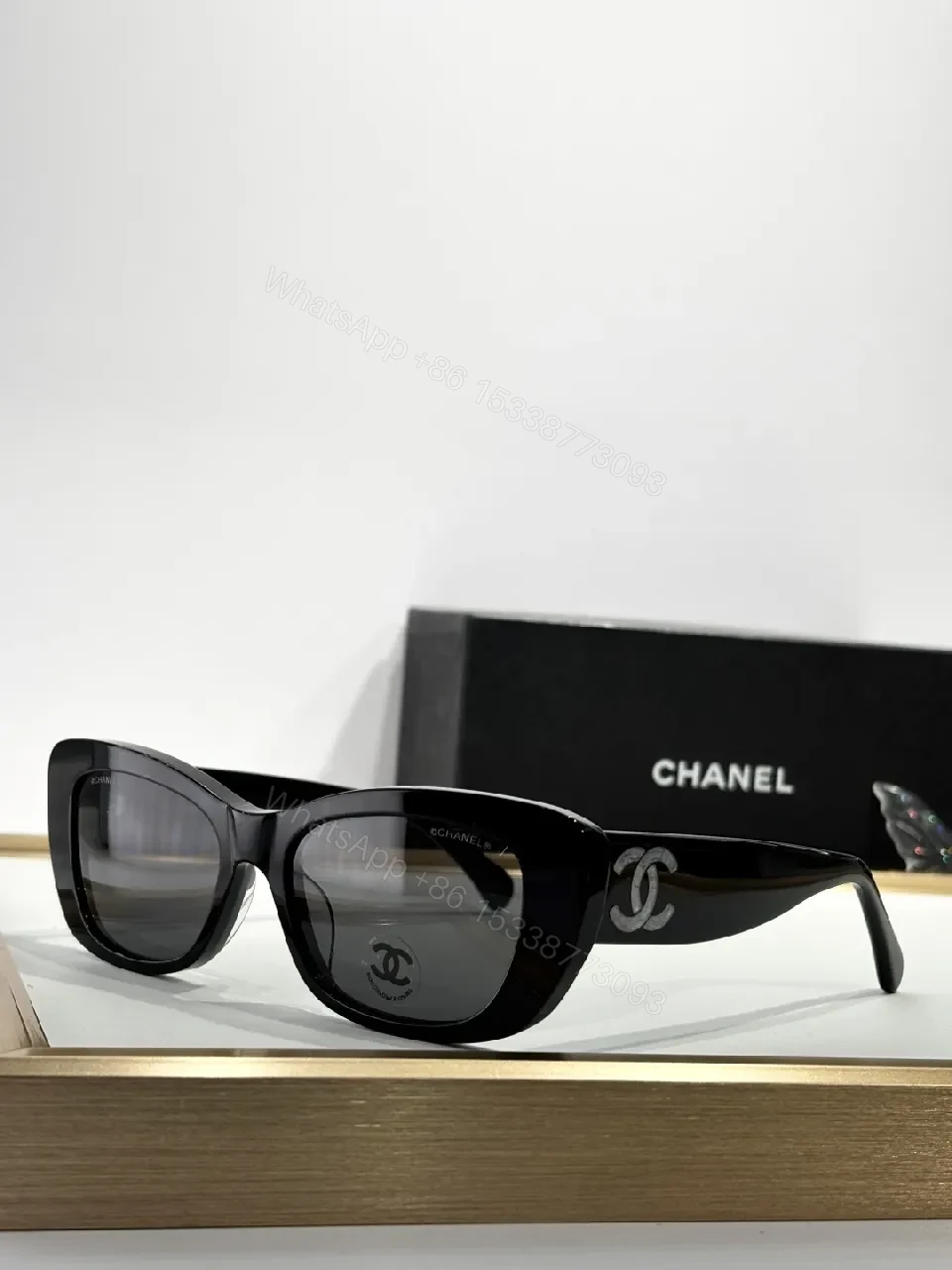 Black Frame Sunglasses – Premium Acetate, Oversized Shield Lenses — view 1