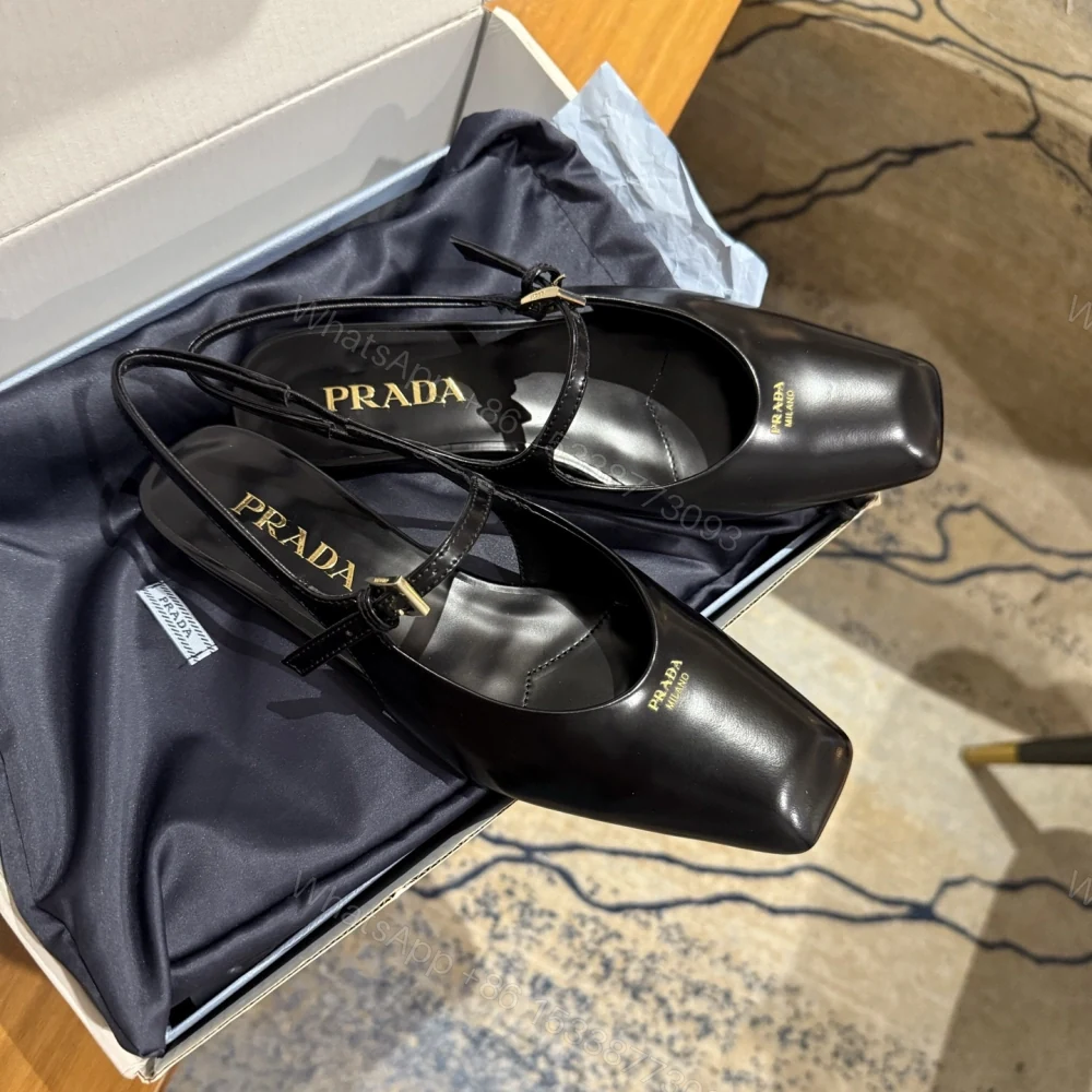 View 11 of 高仿Prada*1F828N方頭皮質塔扣休閒涼鞋黑色免檢版