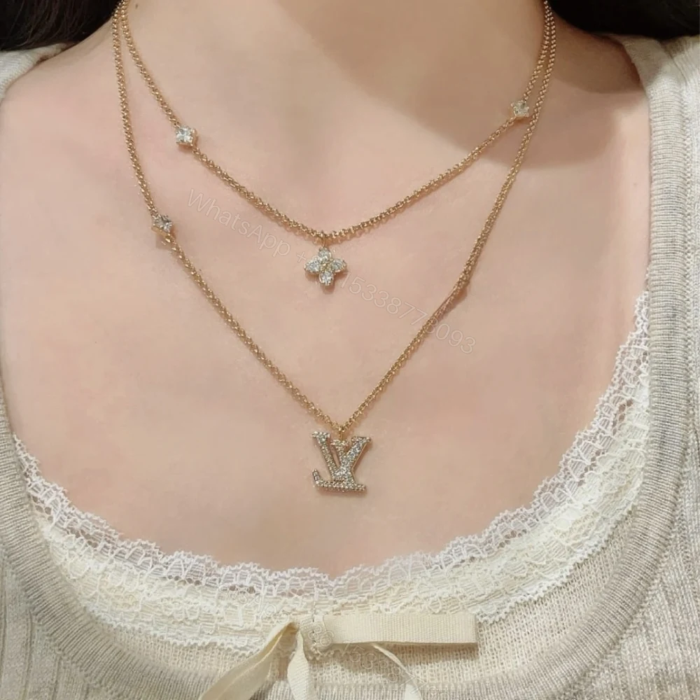 View 7 of LOUIS VUITTON LADY LV NECKLACE GOLD TONE M01845