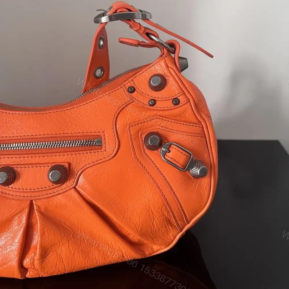View 4 of 高仿Balenciaga*LeCagole系列餃子包橙色S
