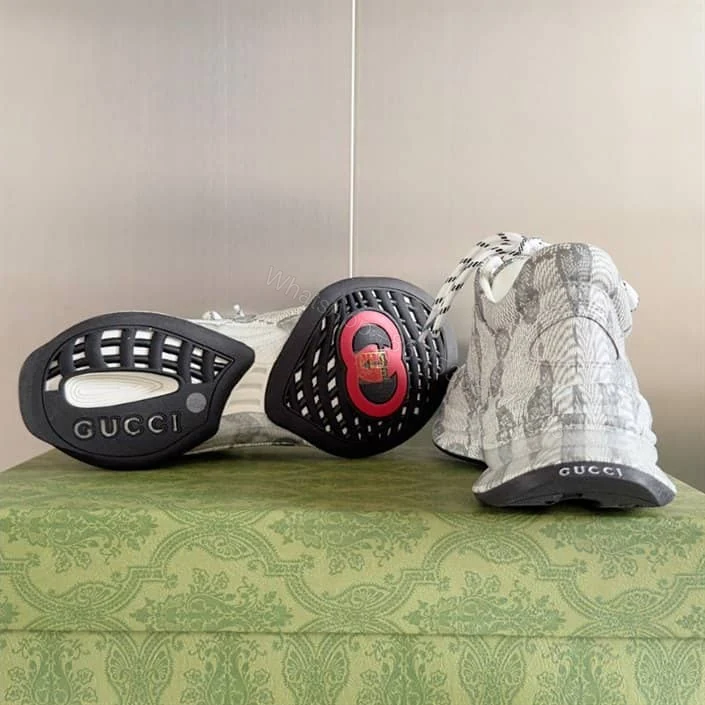 View 5 of MEN’S GUCCI RUN SNEAKER – GC145