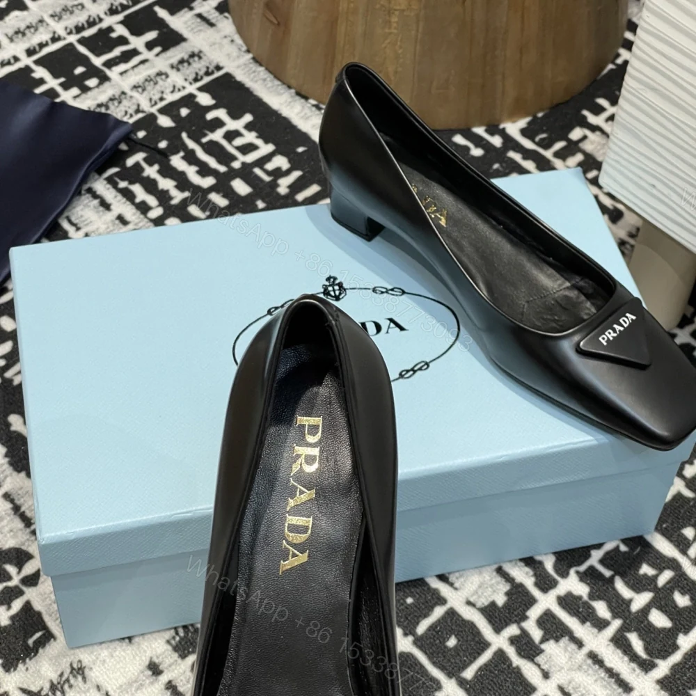 View 6 of 高仿Prada*1l628N方頭粗跟單鞋3.5CM黑色免檢版