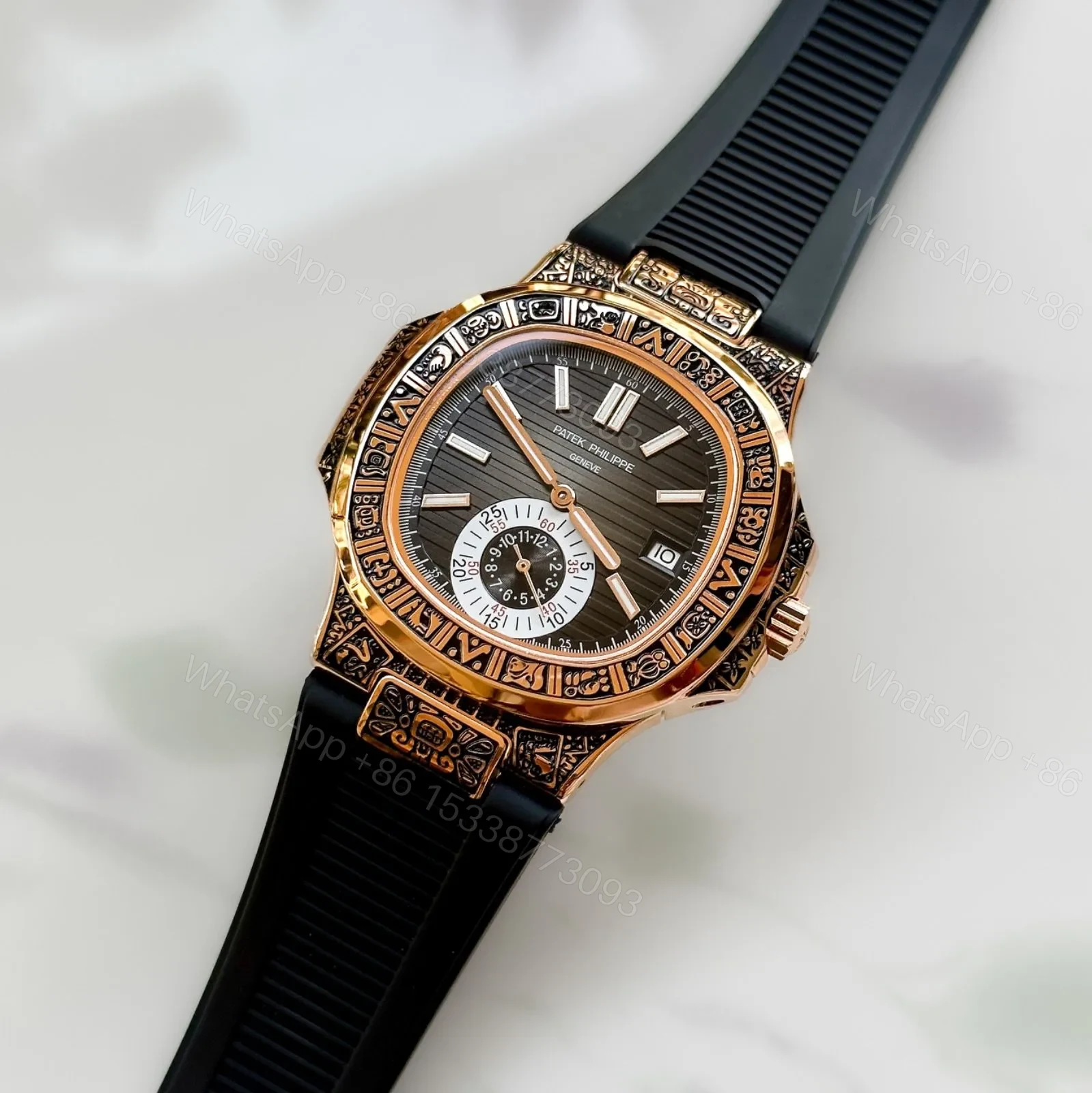 Patek Philippe Nautilus Chronograph 5980/1A Carvin Edition — view 1