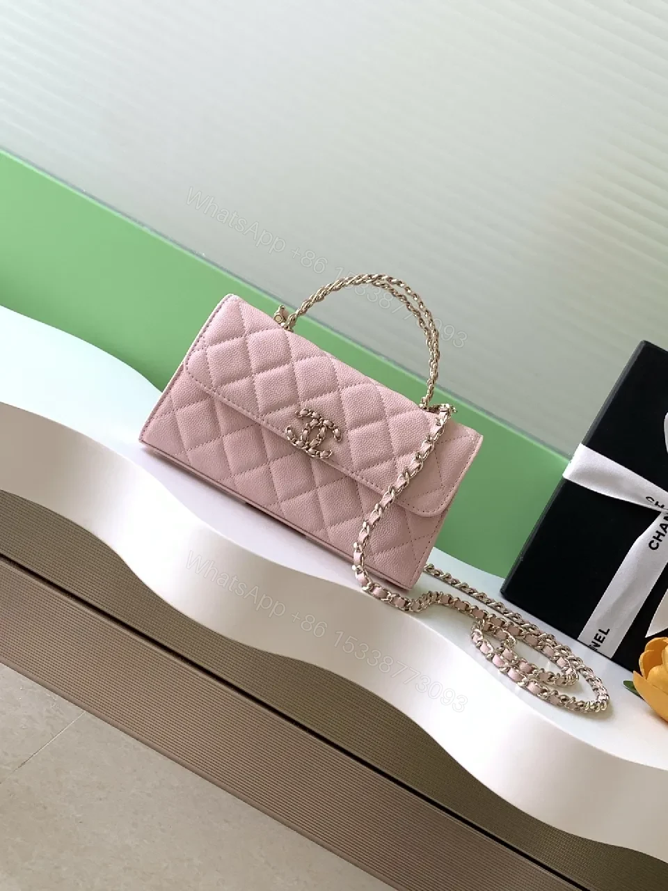 Soft Pink Quilted Chain Bag: Everyday Luxury Tote — view 1