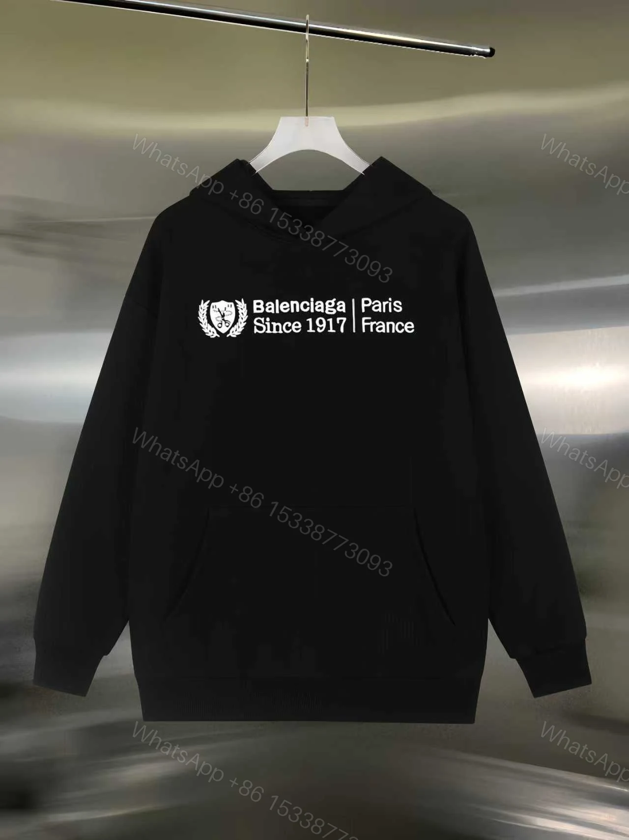 Balenciaga A貨黑色連帽衛衣 巴黎盾徽文字設計款 — view 1