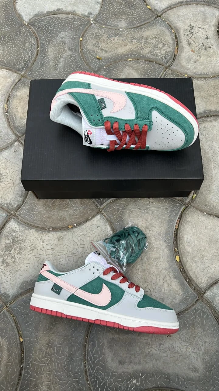 View 4 of FIRST COPY NIKE SB DUNK FOR GIRLS