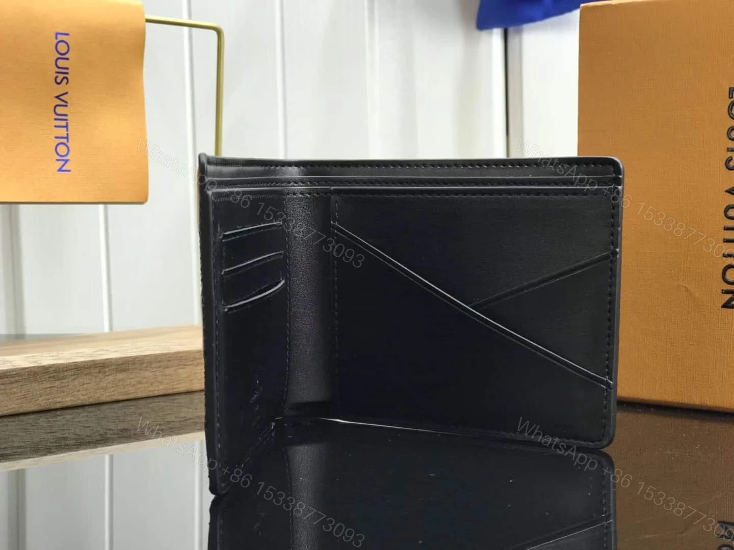 View 2 of LV MULTIPLE WALLET – M60895YG