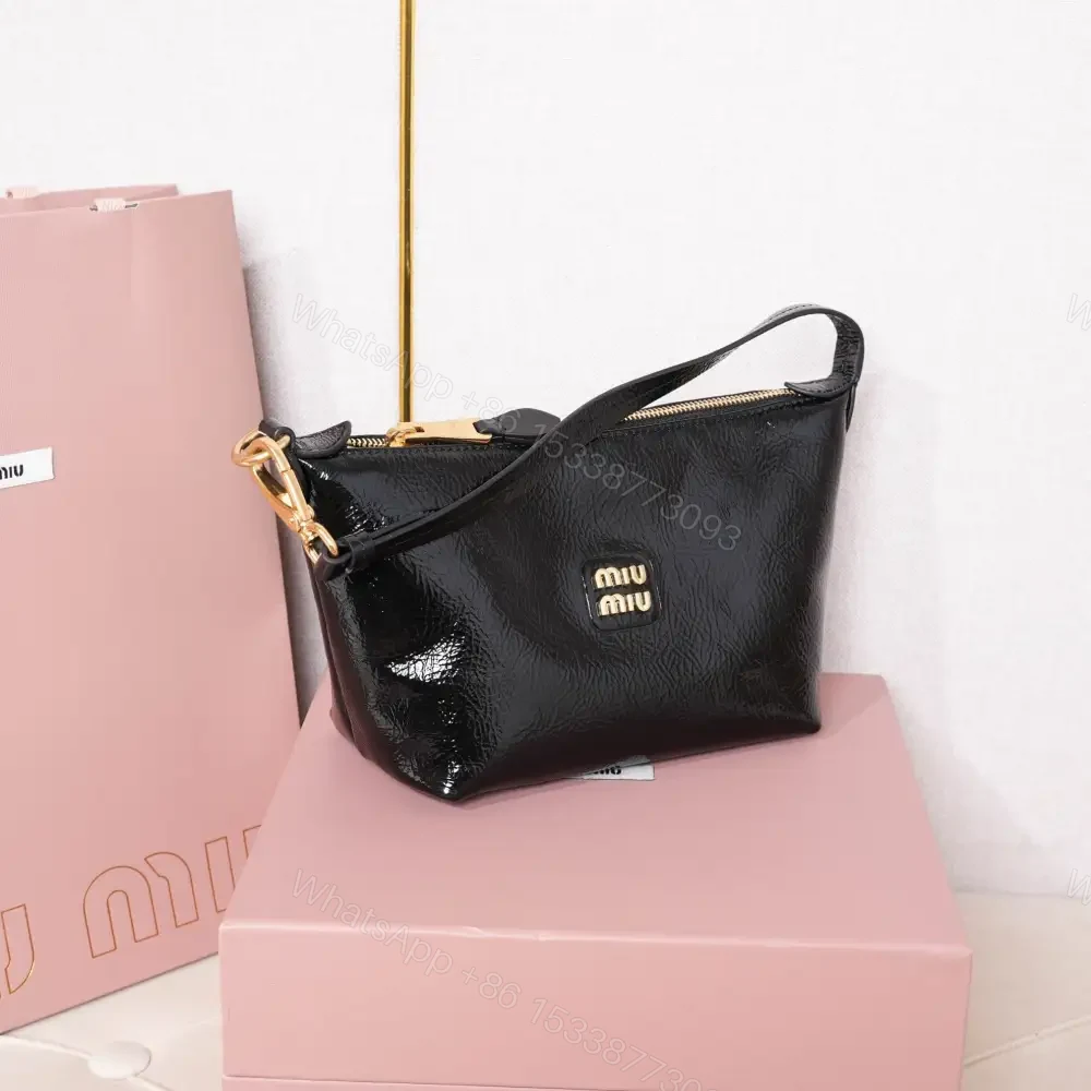 View 4 of 高仿miumiu*Naplak系列5NE841小羊皮飯盒包黑色免檢版
