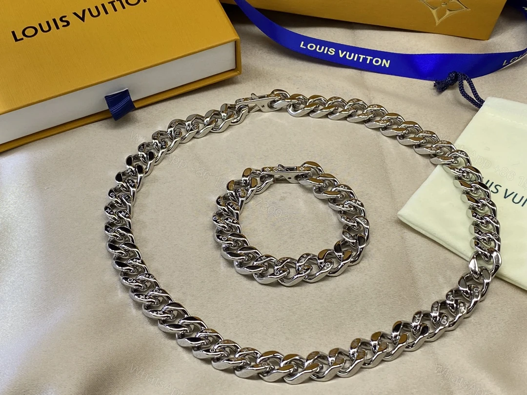 View 5 of EN – Lux LV Necklaces 094