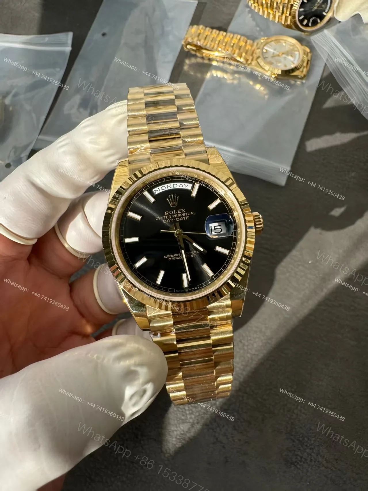 View 13 of Rolex Day-Date M228238-0067 1:1 Replica Gold Black Dial 40MM 3255 Movement Presidential Bracelet Super Clone Watch