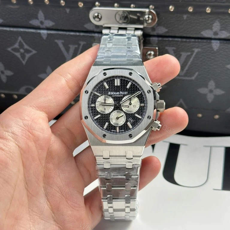 Audemars Piguet Royal Oak 26331 Super Clone Chronograph Black Dial — view 1