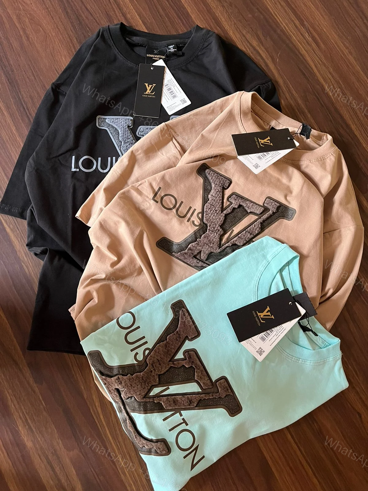 FIRST COPY Louis Vuitton Drop shoulder Premium patch work on front t-shirt — view 1