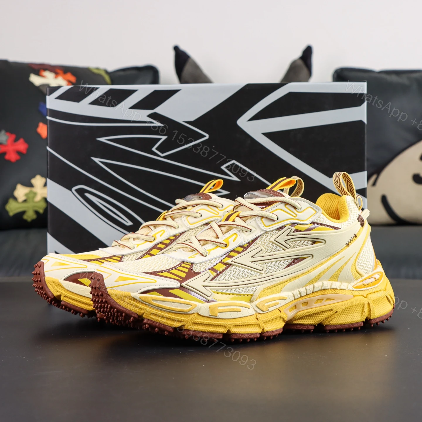 Off White Be Right Back Creamy yellow Reps — view 1