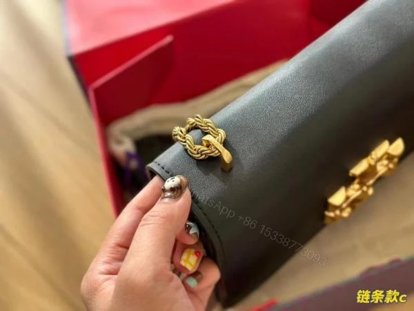 View 4 of FIRST COPY Tory Burch Eleanor Premium Shoulder Bag