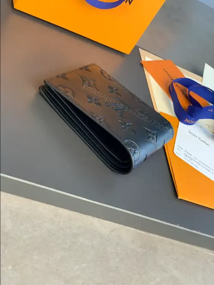 View 6 of LV MULTIPLE WALLET- RRG085