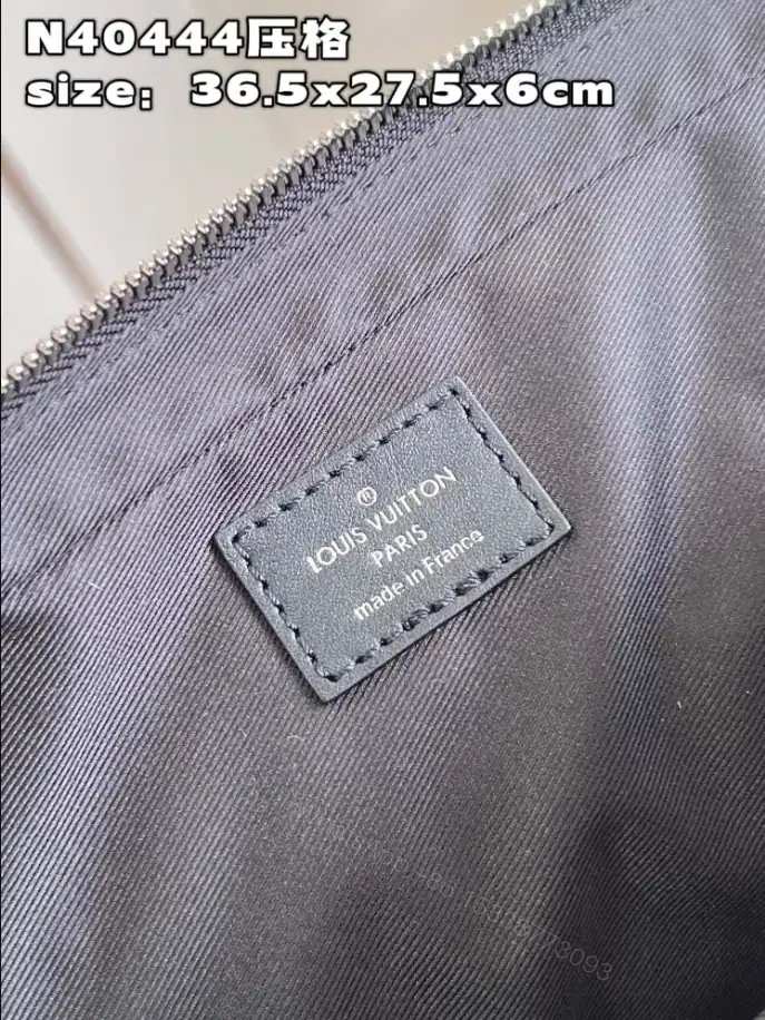 View 9 of LOUIS VUITTON PORTE-DOCUMENTS VOYAGE PM – LBV397