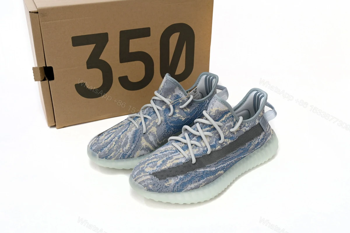 (OG) Fake Yeezy 350 V2 Sky Blue GW3375 — view 2