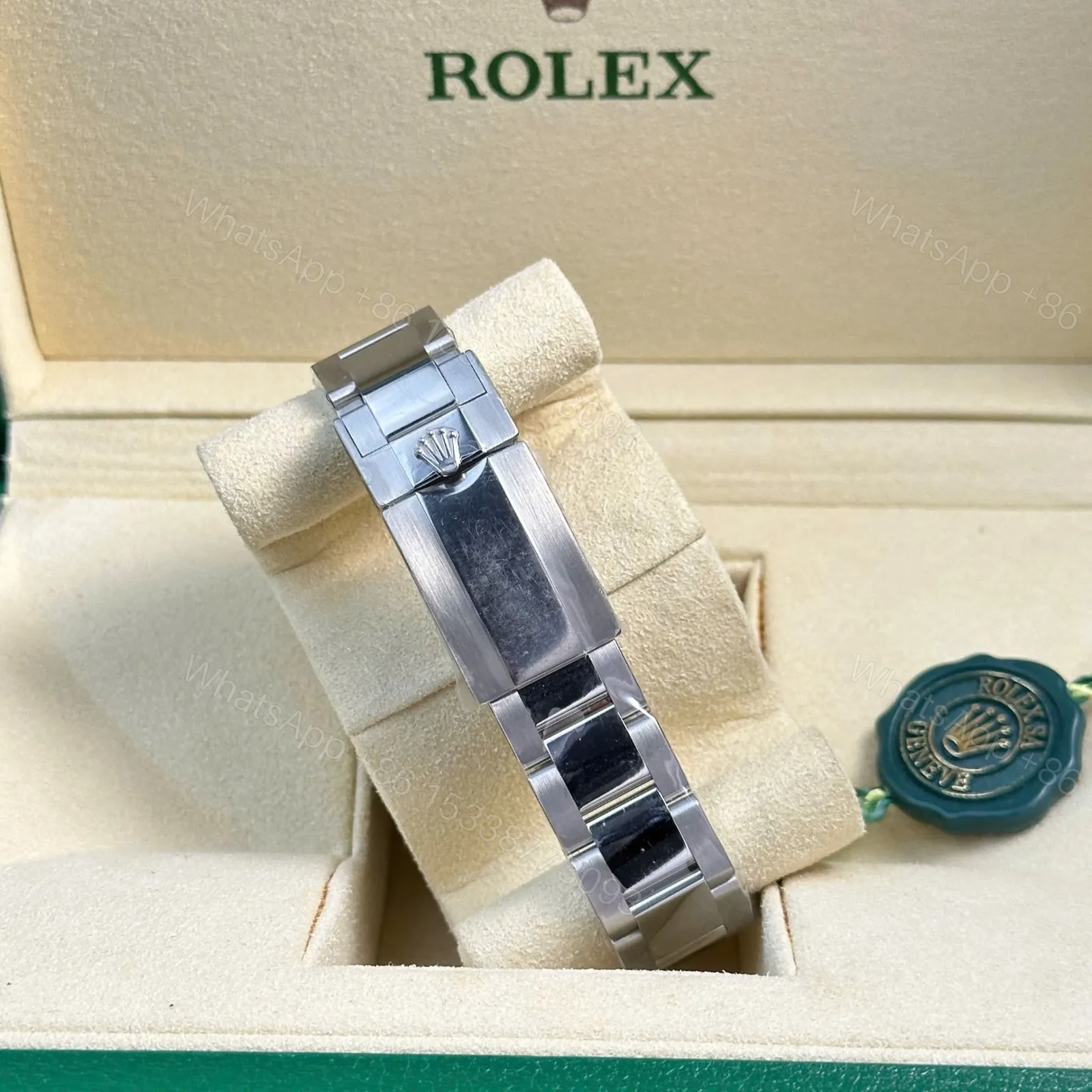 View 5 of Replica Rolex Daytona Black Dial 80250