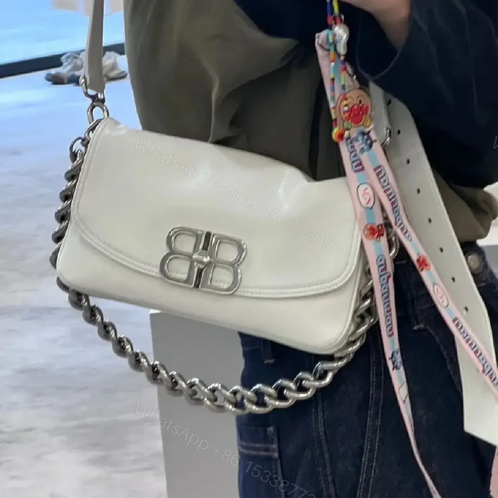 View 10 of 高仿Balenciaga*BBSolt系列腋下包白色S