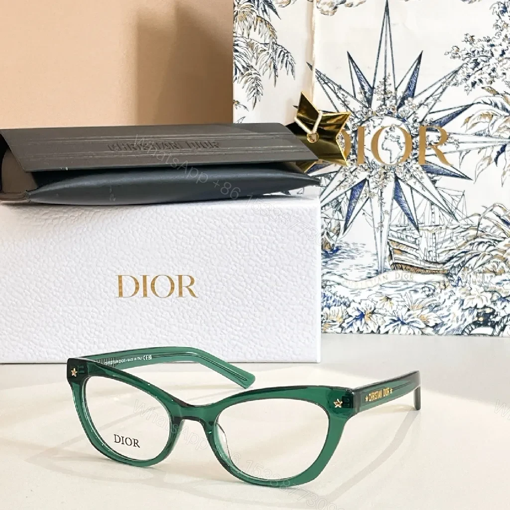 View 8 of Chic Tortoiseshell Cat-Eye Sunglasses with Star Detailing