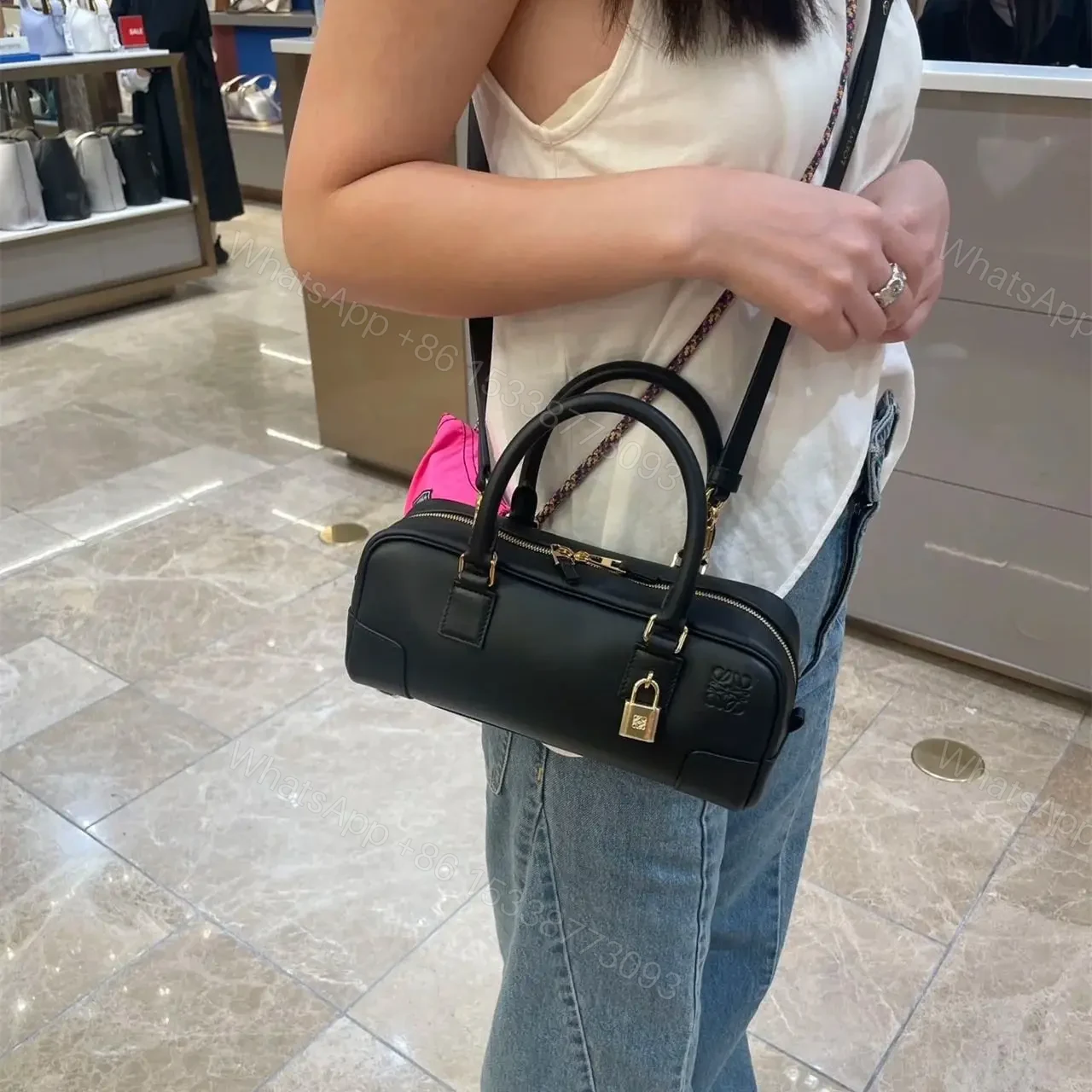 View 18 of 高仿Loewe*Amazona系列1100橫版手提包黑色免檢版