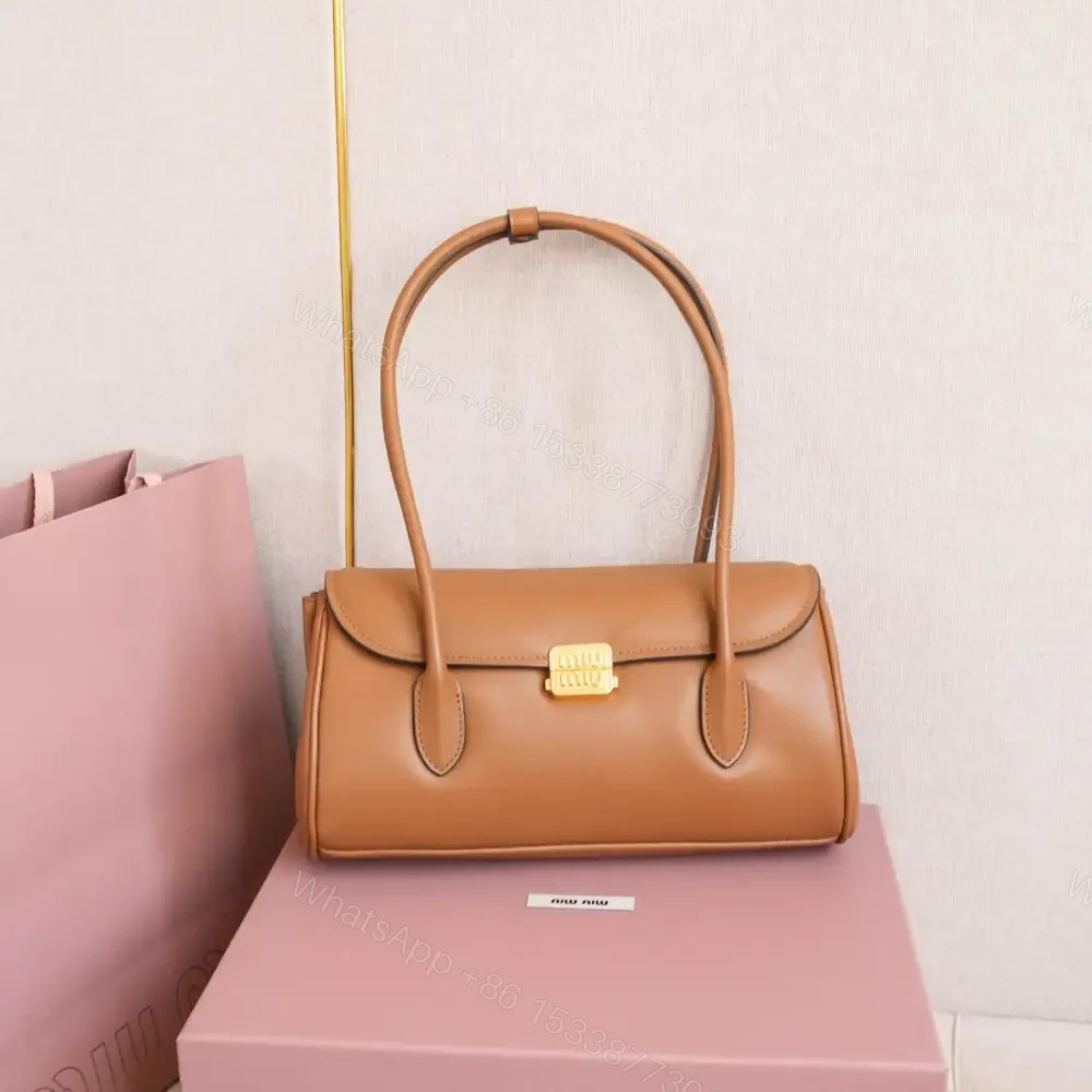View 8 of 高仿miumiu*5BD265手提單肩包棕色免檢版