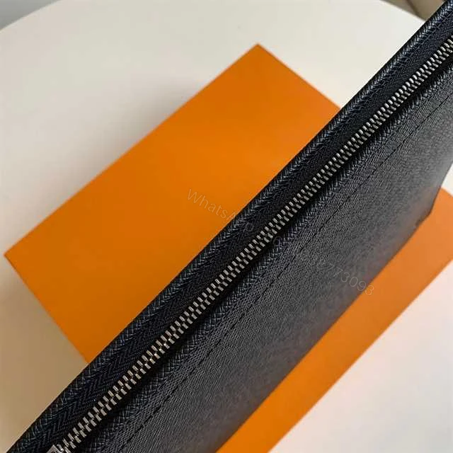 View 5 of LOUIS VUITTON POCHETTE VOYAGE MM TAIGA LEATHER M30675