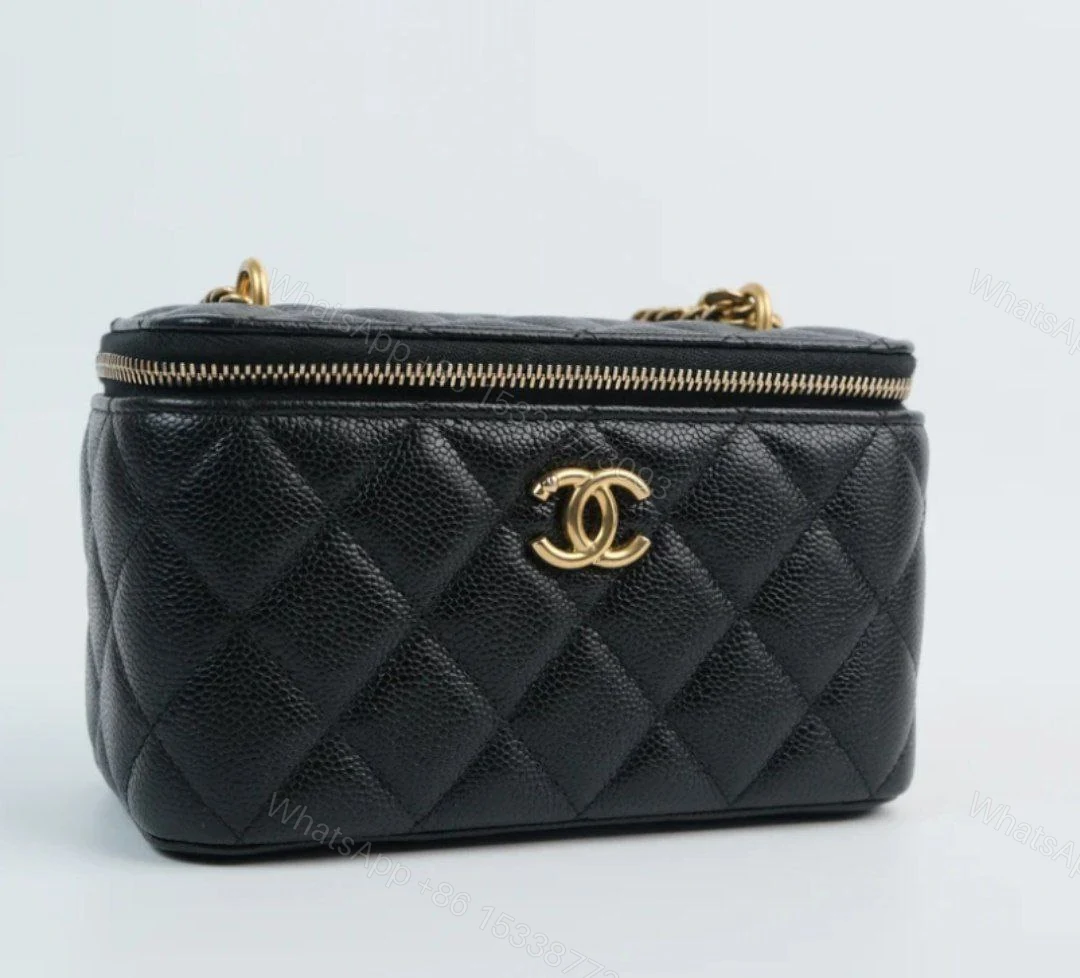 Chanel Vanity Heart Crush Caviar — view 1