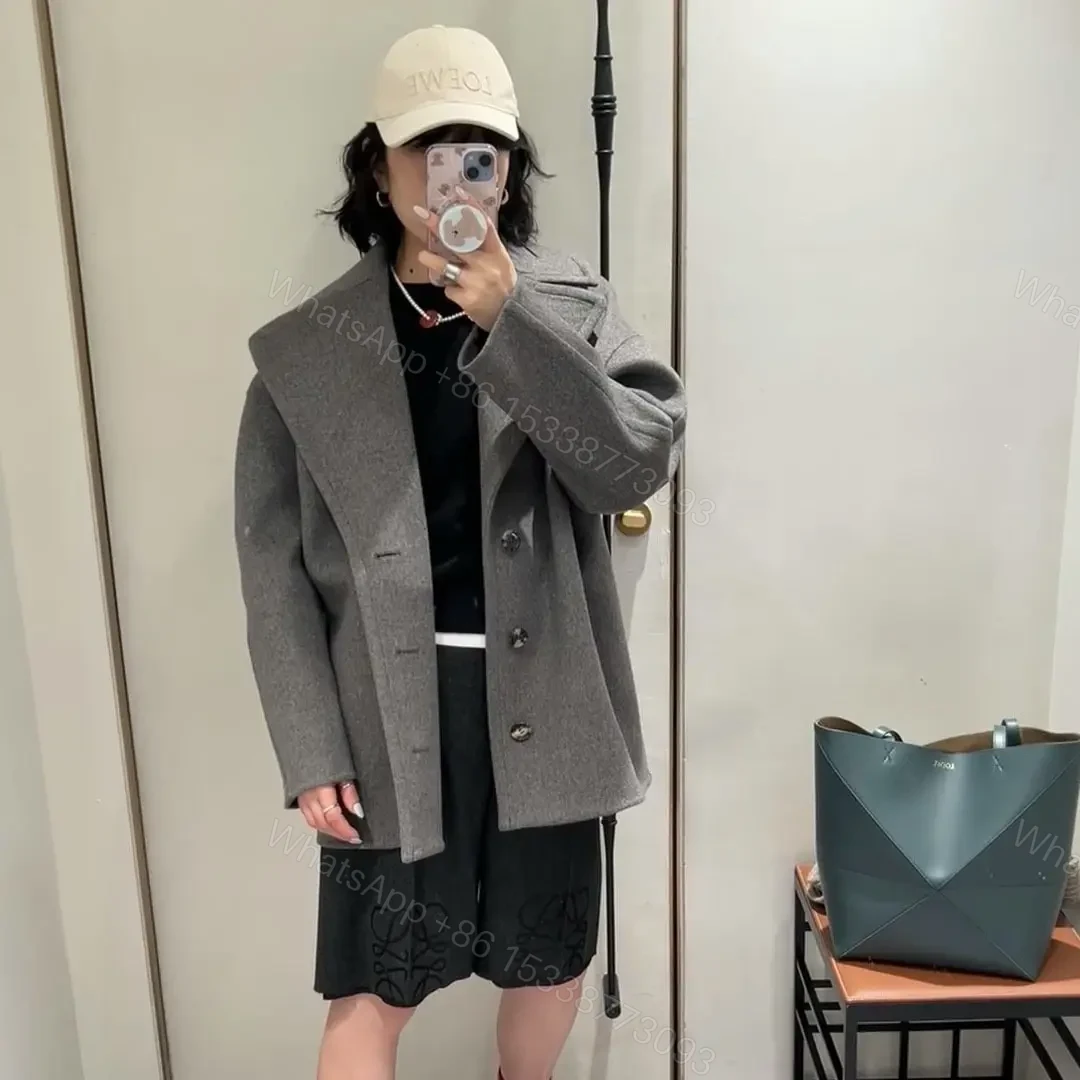 View 15 of 高仿Loewe*Fold系列4535小牛皮Tote手袋綠色中號免檢版