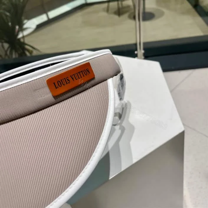 View 5 of Louis Vuitton Visor – LHC12