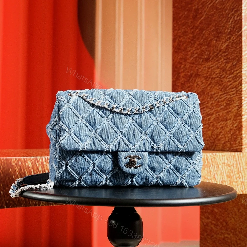 高仿Chanel*24S系列AS1560水洗丹寧單肩包中號免檢版 — view 1