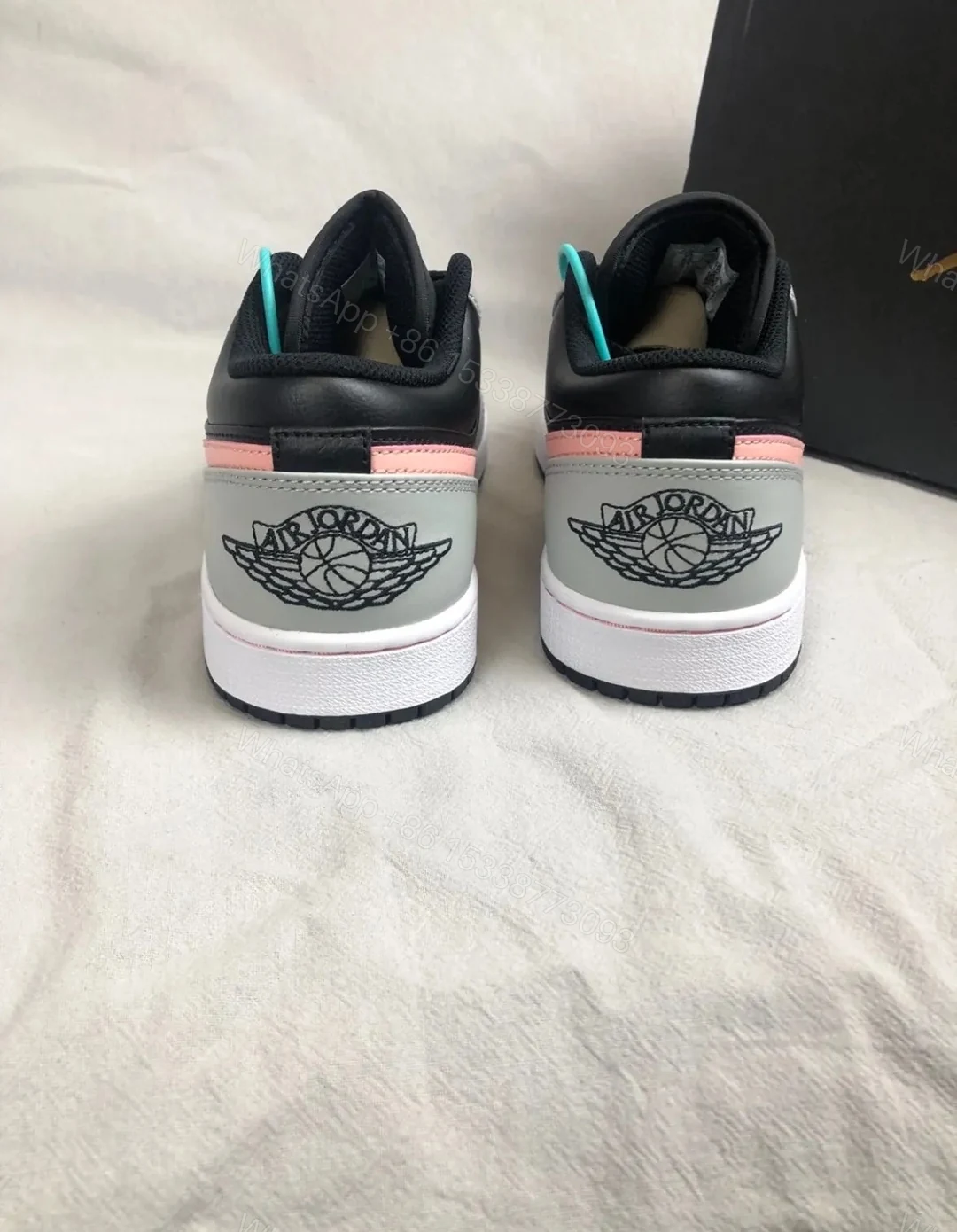 Air Jordan 1 Low Black Grey Pink4 553558-062 — view 2