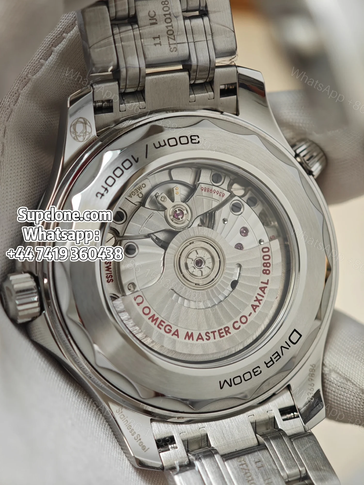 View 5 of OMEGA Super Clone Seamaster Diver 300M 210.30.42.20.03.001 42mm