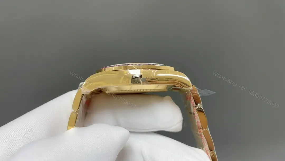 View 5 of Rolex Daytona Rainbow Yellow Gold replica 40MM Oyster Bracelet Edition RG-DAYTONA-RAINBOW-YG-OYSTER-40