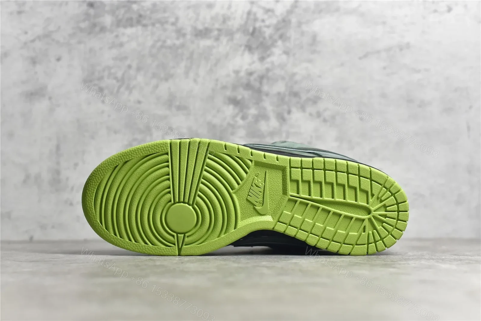 View 7 of UA Nike Dunk SB Low Green Lobster Reps